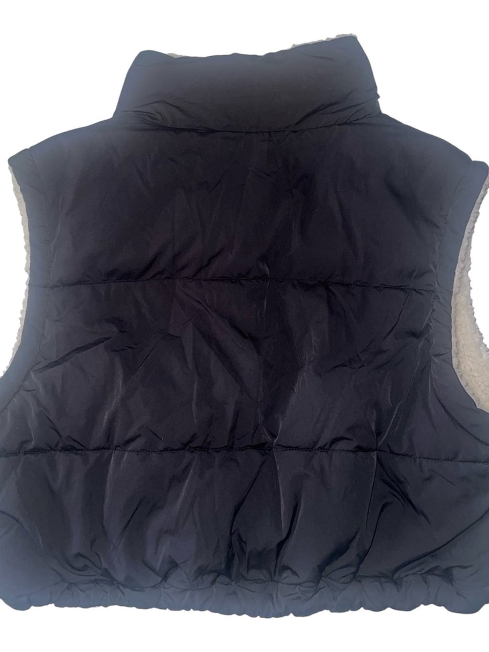 Altar'd State Black Leilani Reversible Cropped Puffer Vest Sz M - Picture 8 of 11